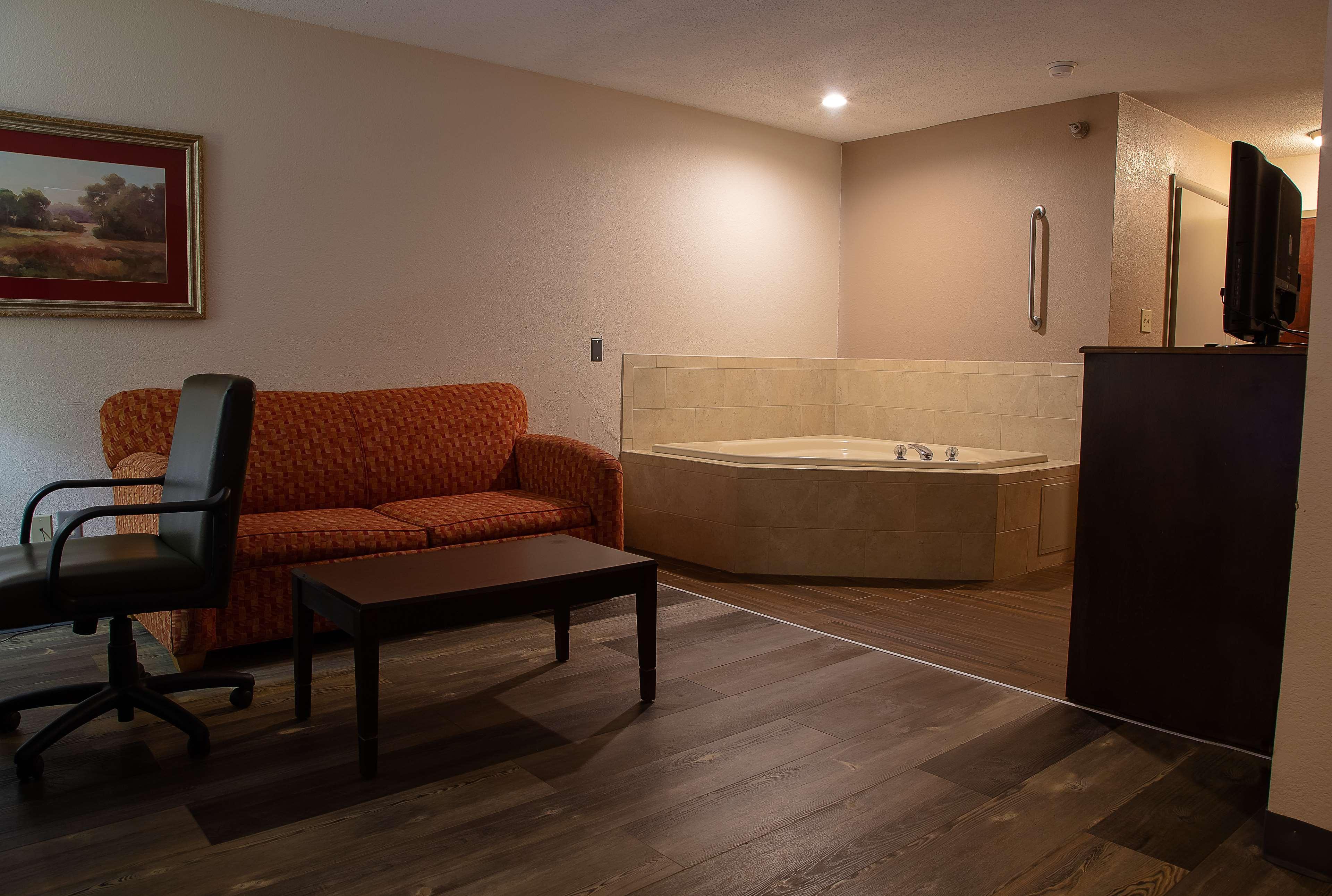 Surestay Plus Hotel Tarboro Szoba fotó