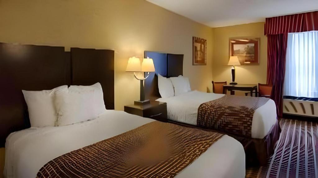 Surestay Plus Hotel Tarboro Kültér fotó