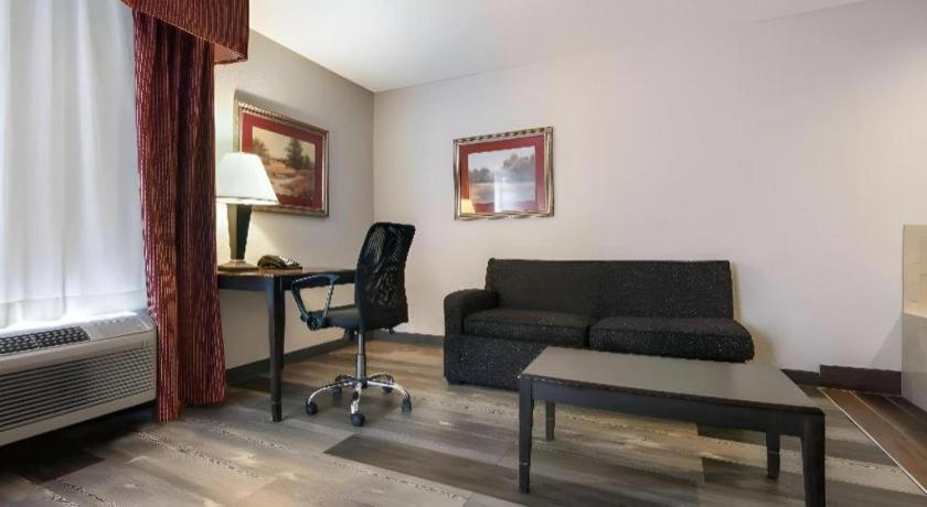 Surestay Plus Hotel Tarboro Kültér fotó